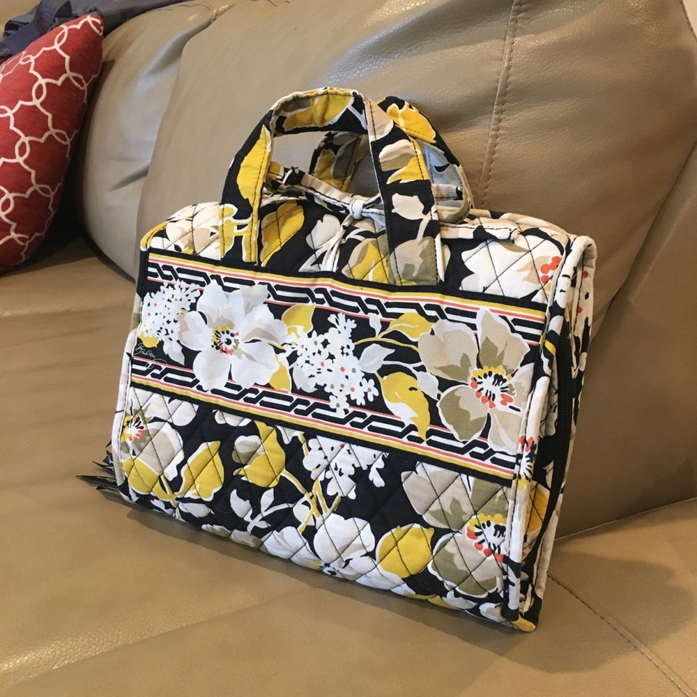 Vera Bradley Hanging Travel Organizer, Dogwood